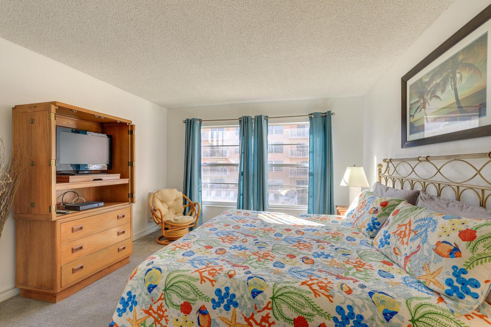 Central Cocoa Beach Condo With View, Steps To Beach! Exterior foto