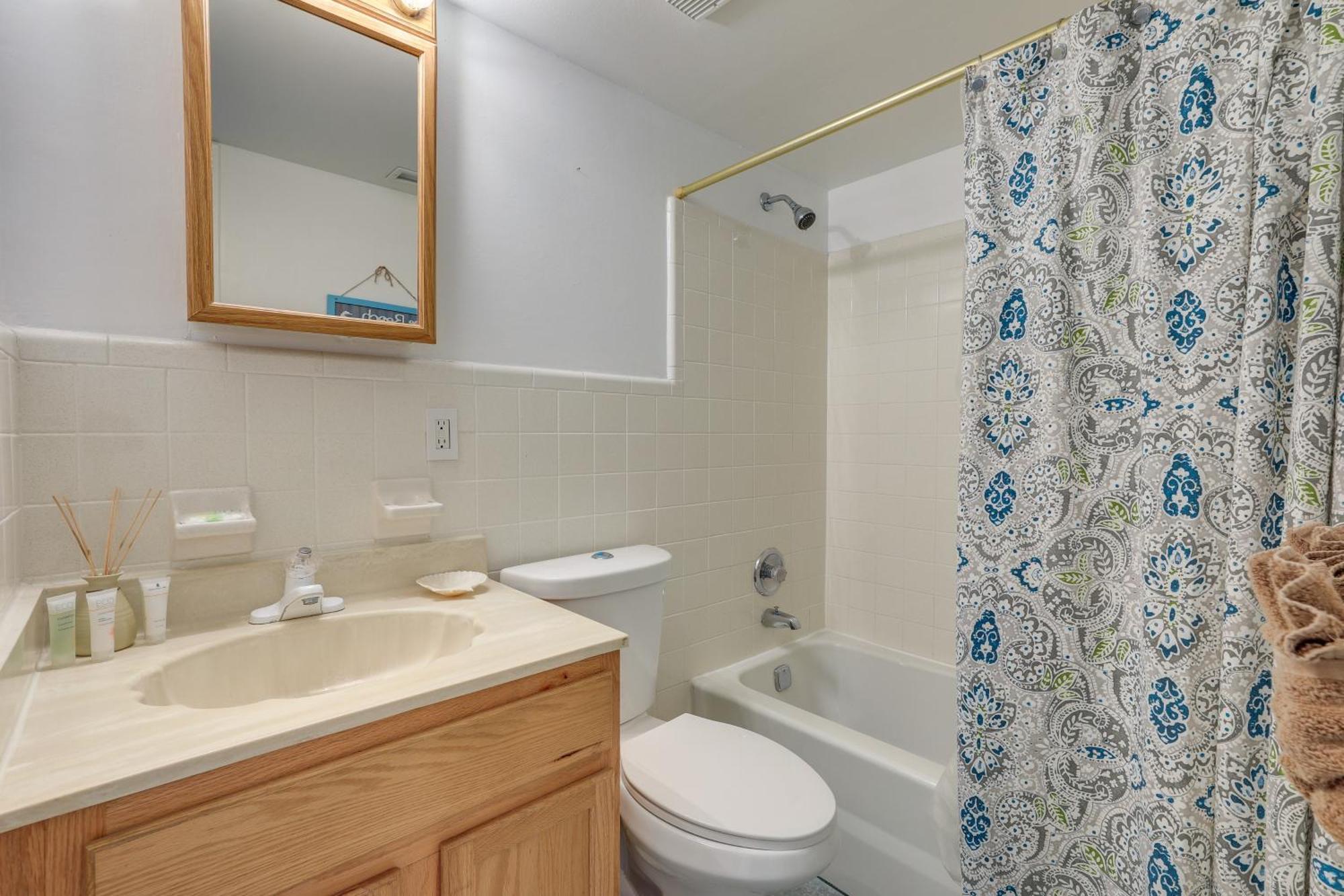 Central Cocoa Beach Condo With View, Steps To Beach! Exterior foto